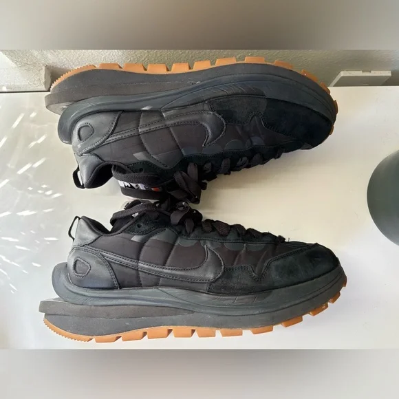 Nike Vaporwaffle Sacai Black Gum